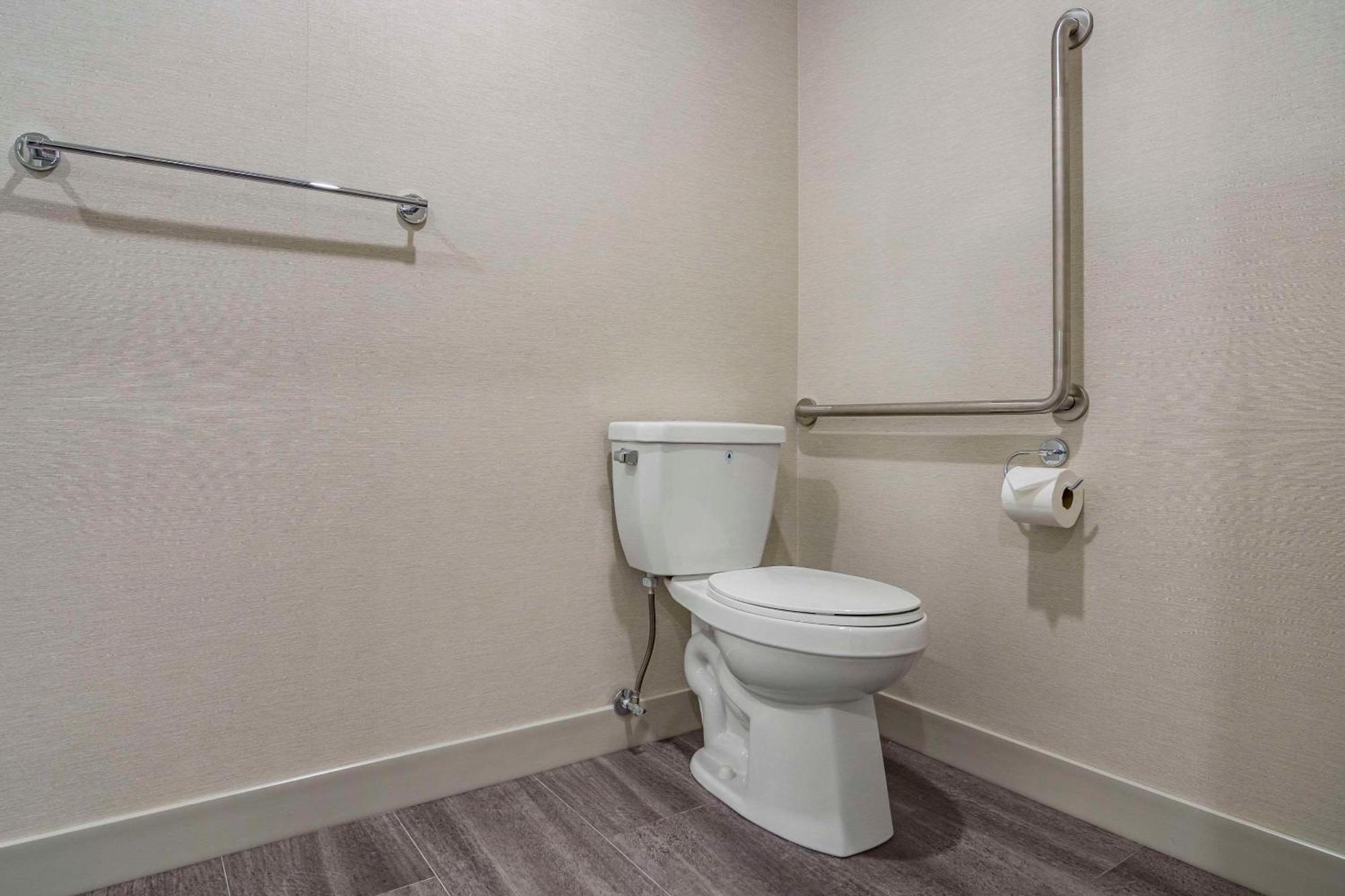 The Hue Hotel, Ascend Hotel Collection Kamloops Extérieur photo